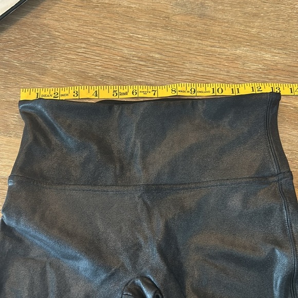 Spanx faux leather leggings size Medium - Picture 10 of 12